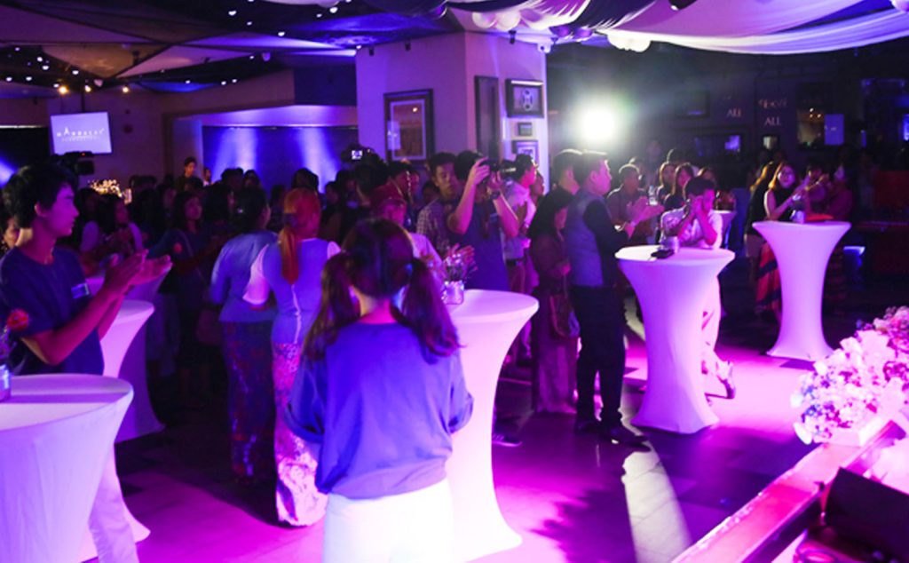 PURPLE PARTY @ HARD ROCK CAFÉ